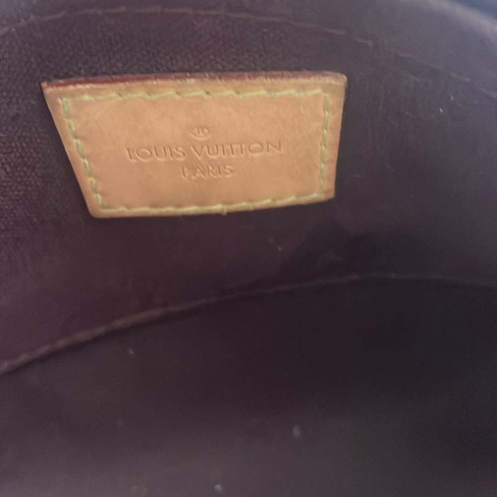 Authentic Louis Vuitton Favorite MM Crossbody bag - Picture 9 of 10